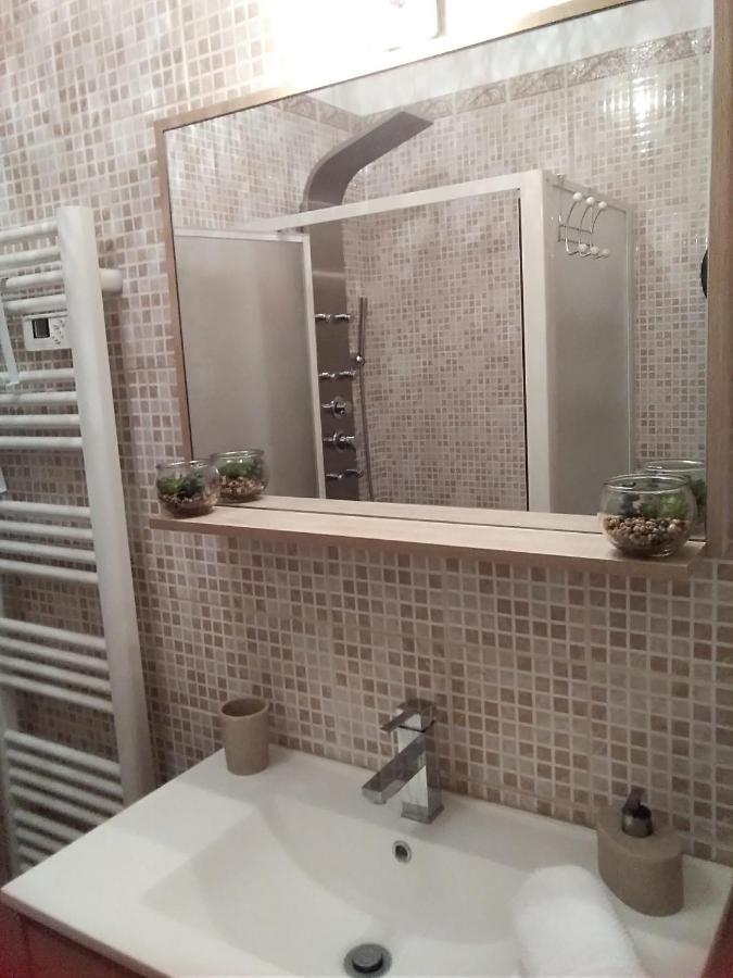 Bed and Breakfast Le Petit Patio Aigues-Mortes Exterior foto